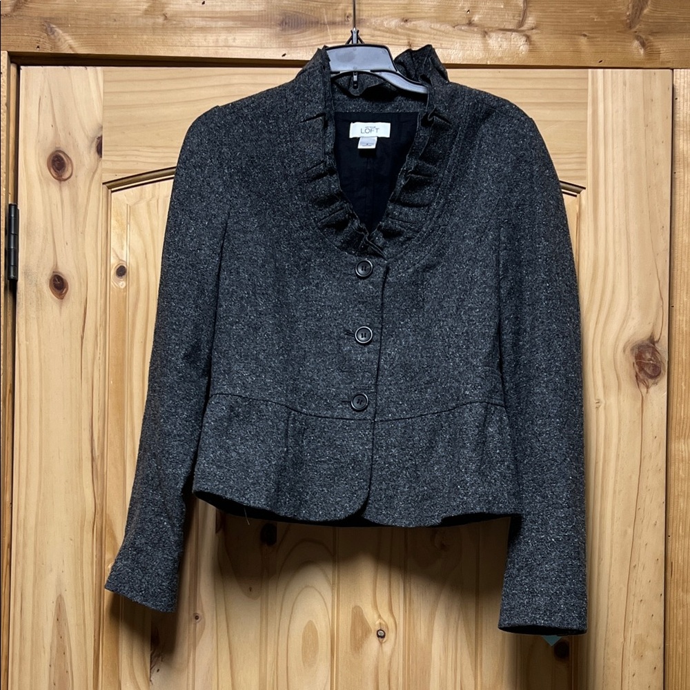 Ann Taylor LOFT Charcoal Ruffle Blazer Tweed Wool Blend Like New 4